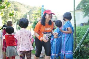 BIB: 1452
                            <button type="button" onclick="openModal(19040298)" class="btn btn-primary btn-sm float-right btn-popup" data-toggle="modal" data-target=".modal-high-quality">
                        <i class="fas fa-shopping-cart"></i> Add to Cart
                    </button>
                                            <button type="button" onclick="isThisMe(19040298, true)" class="btn btn-success btn-sm float-right btn-popup btn-isme hidden" data-toggle="tooltip" data-placement="bottom" title="นี่คือรูปของคุณใช่ไหม คลิกที่นี่เพื่อเอาเข้าอัลบั้ม">
                        <i class="fas fa-plus"></i> Add to album
                    </button>
                    <button type="button" onclick="isThisMe(19040298, false)" class="btn btn-warning btn-sm float-right btn-popup btn-isnotme hidden">
                        <i class="fas fa-ban"></i> Remove from album
                    </button>